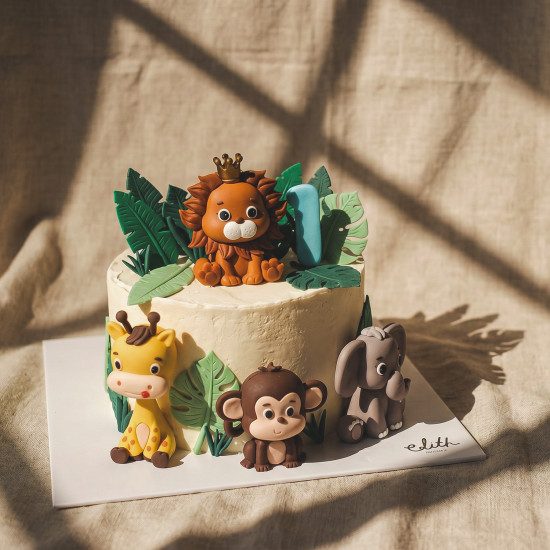 Safari Animal Themed Cake